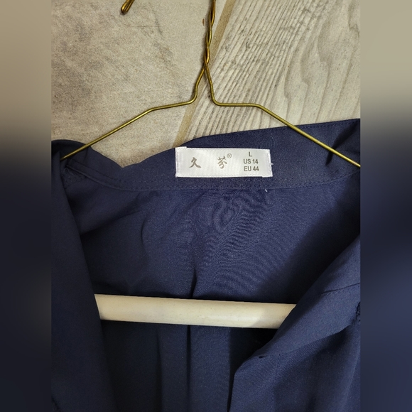 Womens Collard Dress with Belt - Picture 7 of 9